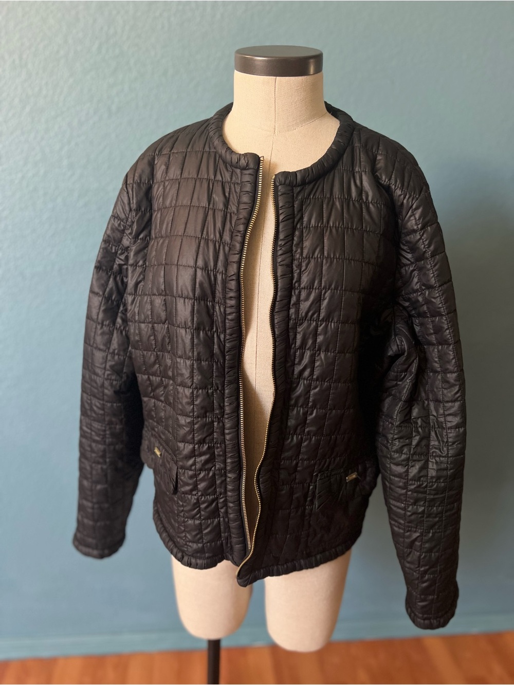 Women’s Chico's Black Quilted Zip-Front Lightweight Puffer Jacket size 3